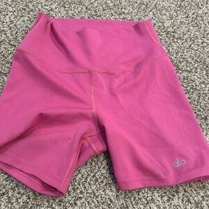 Alo pink biker shorts size small